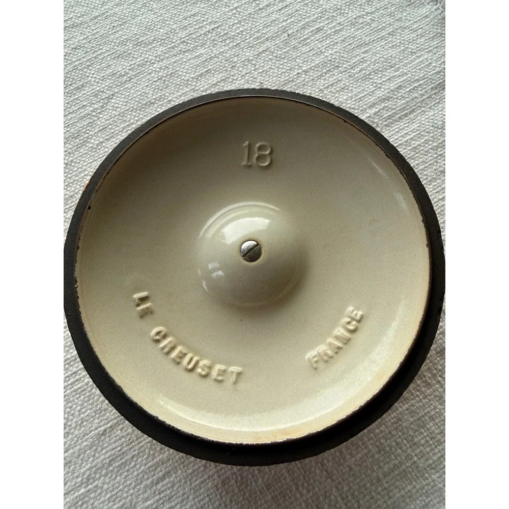 La Creuset cast-iron enamel lid #18 in flame Orange